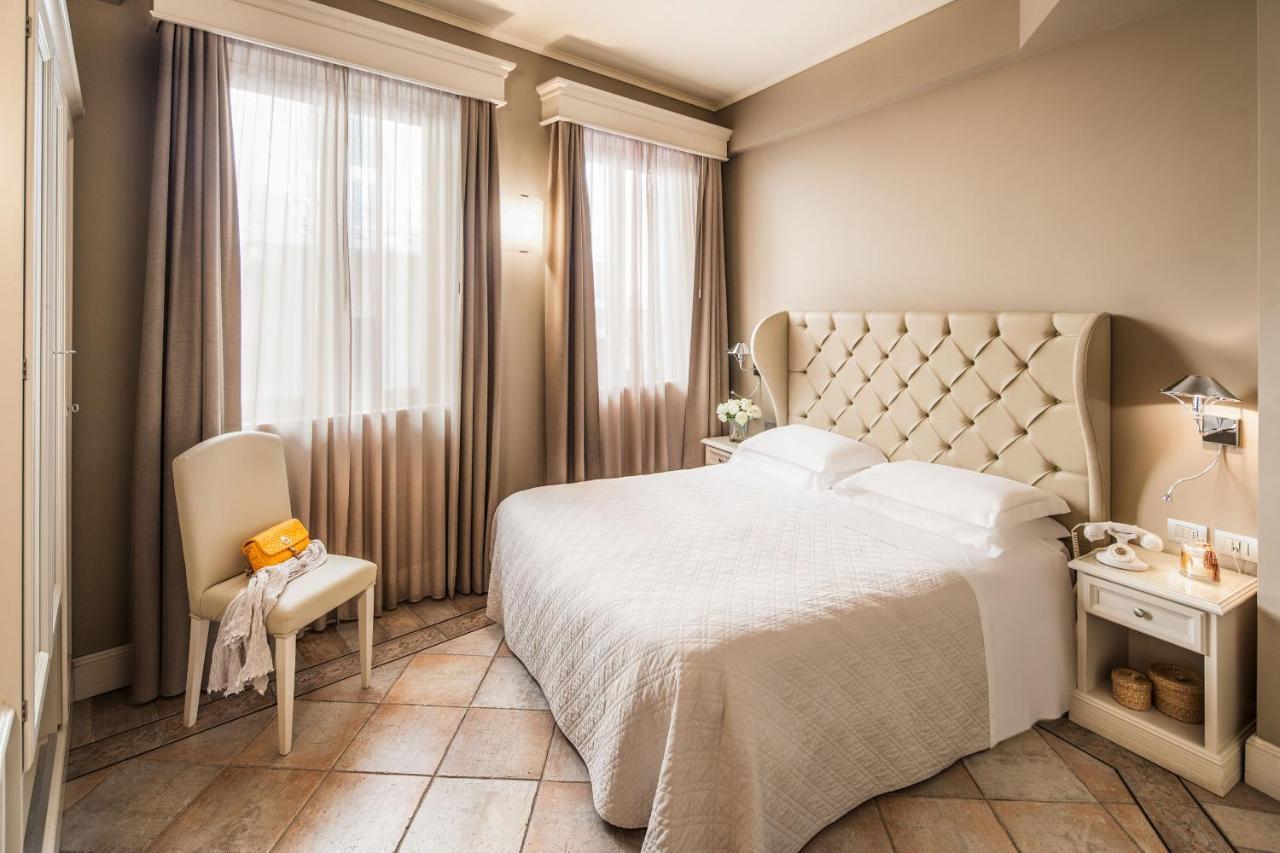 Hotel Savoia Alassio Esterno foto