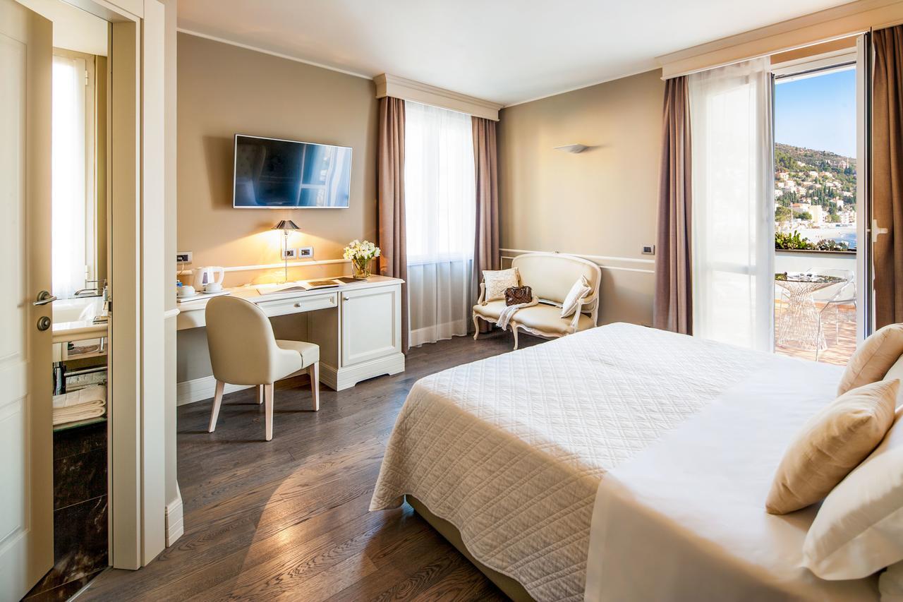 Hotel Savoia Alassio Esterno foto